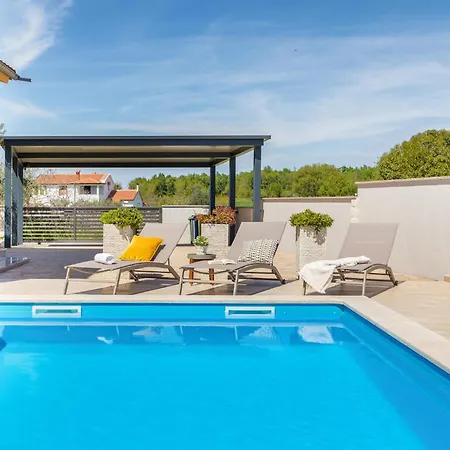 Holiday home 2 Bedroom Lovely In *