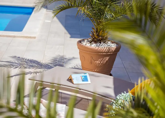 2 Bedroom Lovely In Feriehus