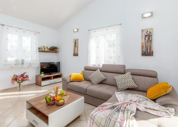 Feriehus 2 Bedroom Lovely In