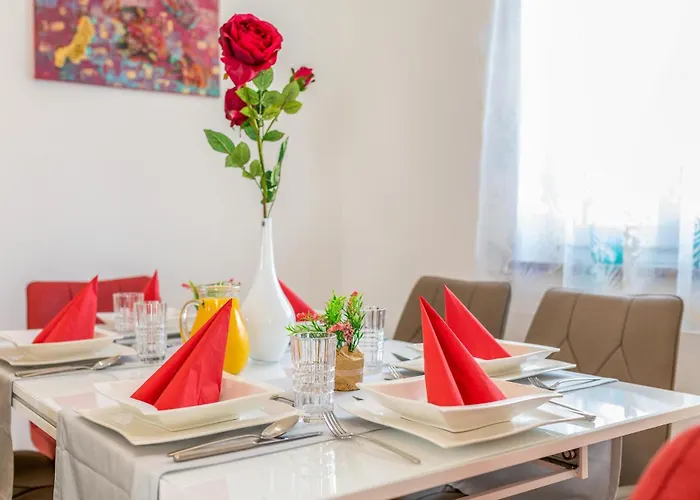 Feriehus 2 Bedroom Lovely In